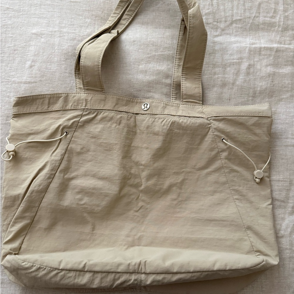 Side Cinch Tote
